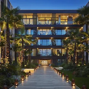 Four Seasons Hotel